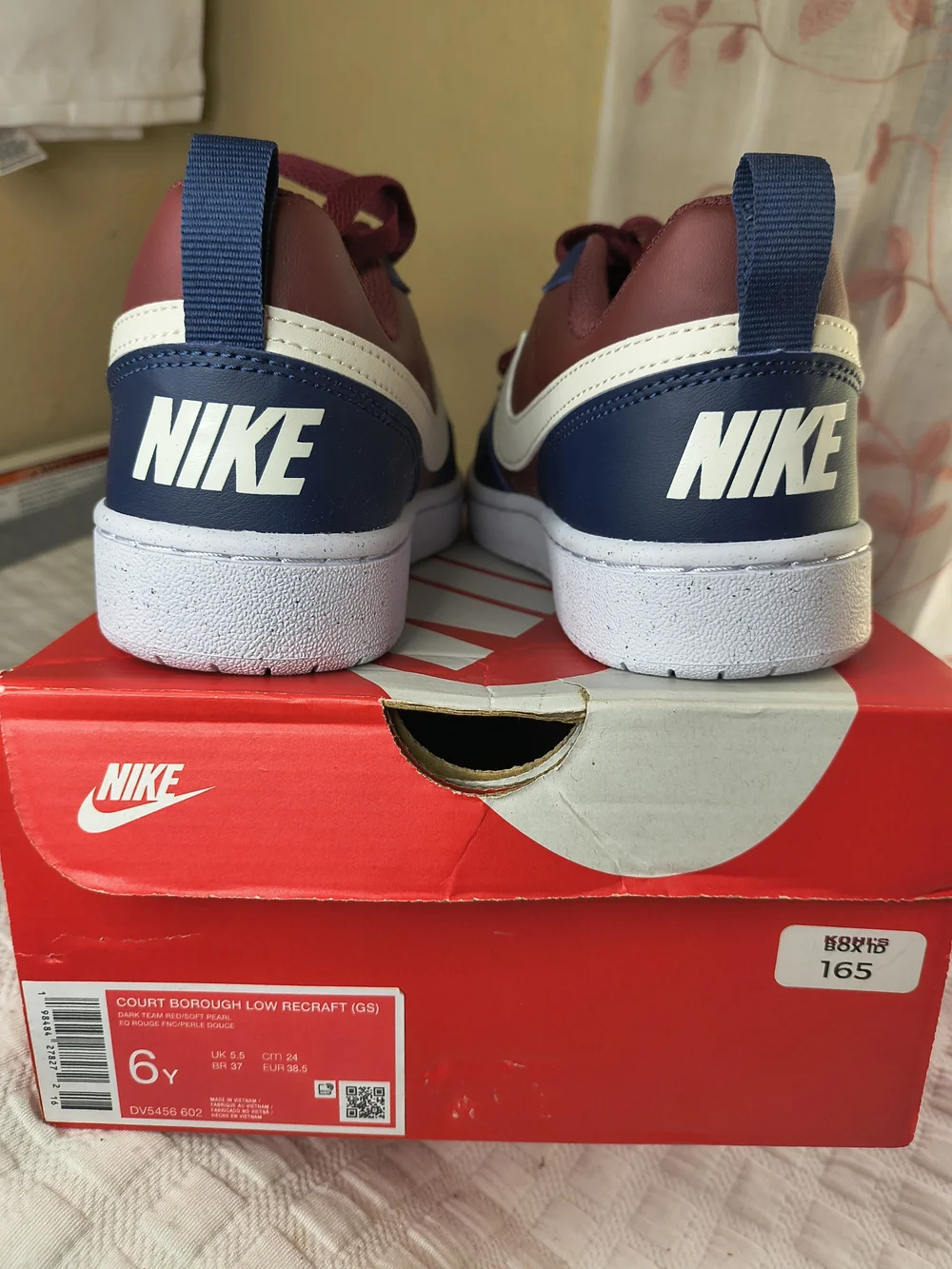 Nike new tags